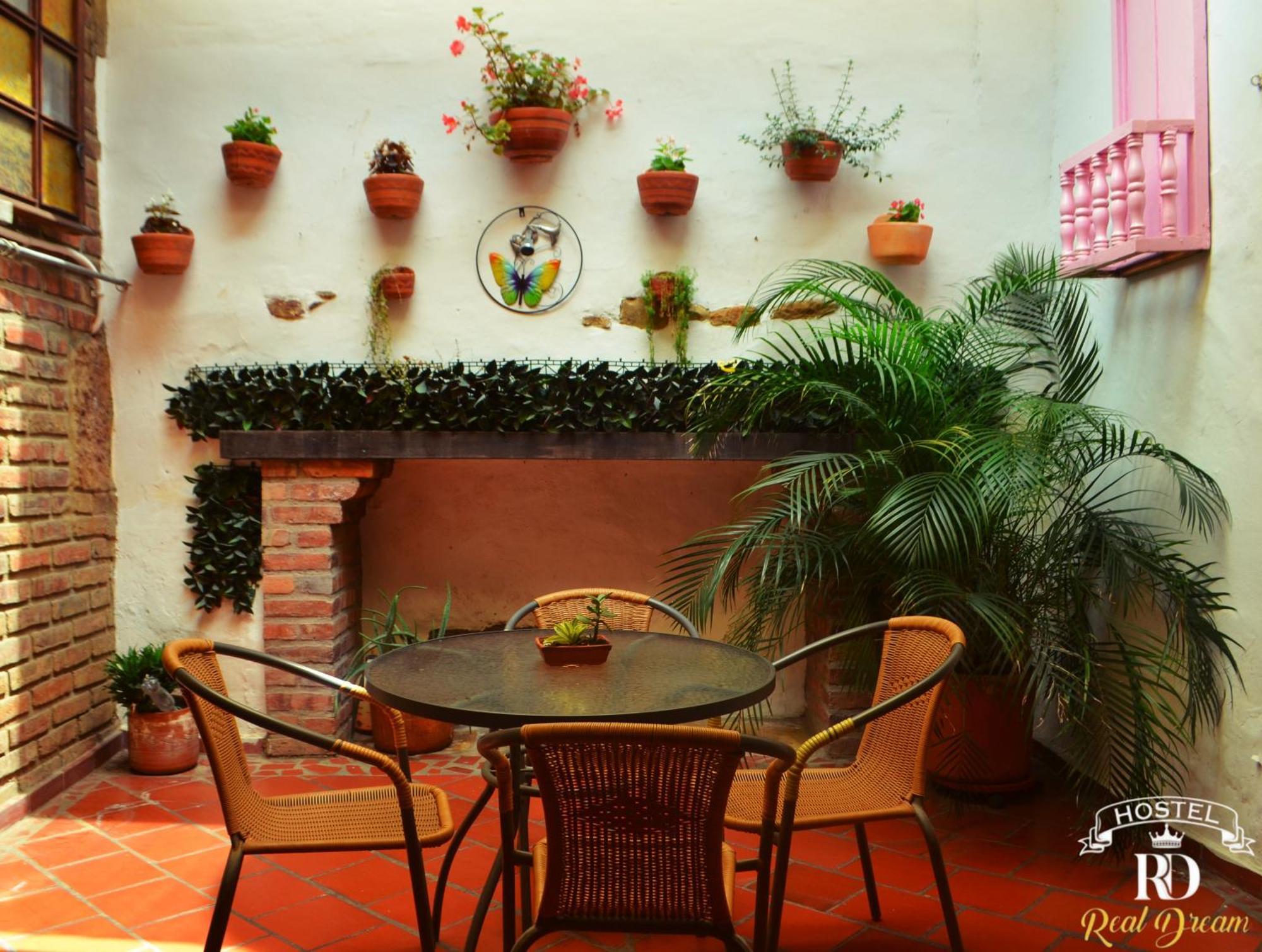 Real Dream Hostel ซานกิล ภายนอก รูปภาพ