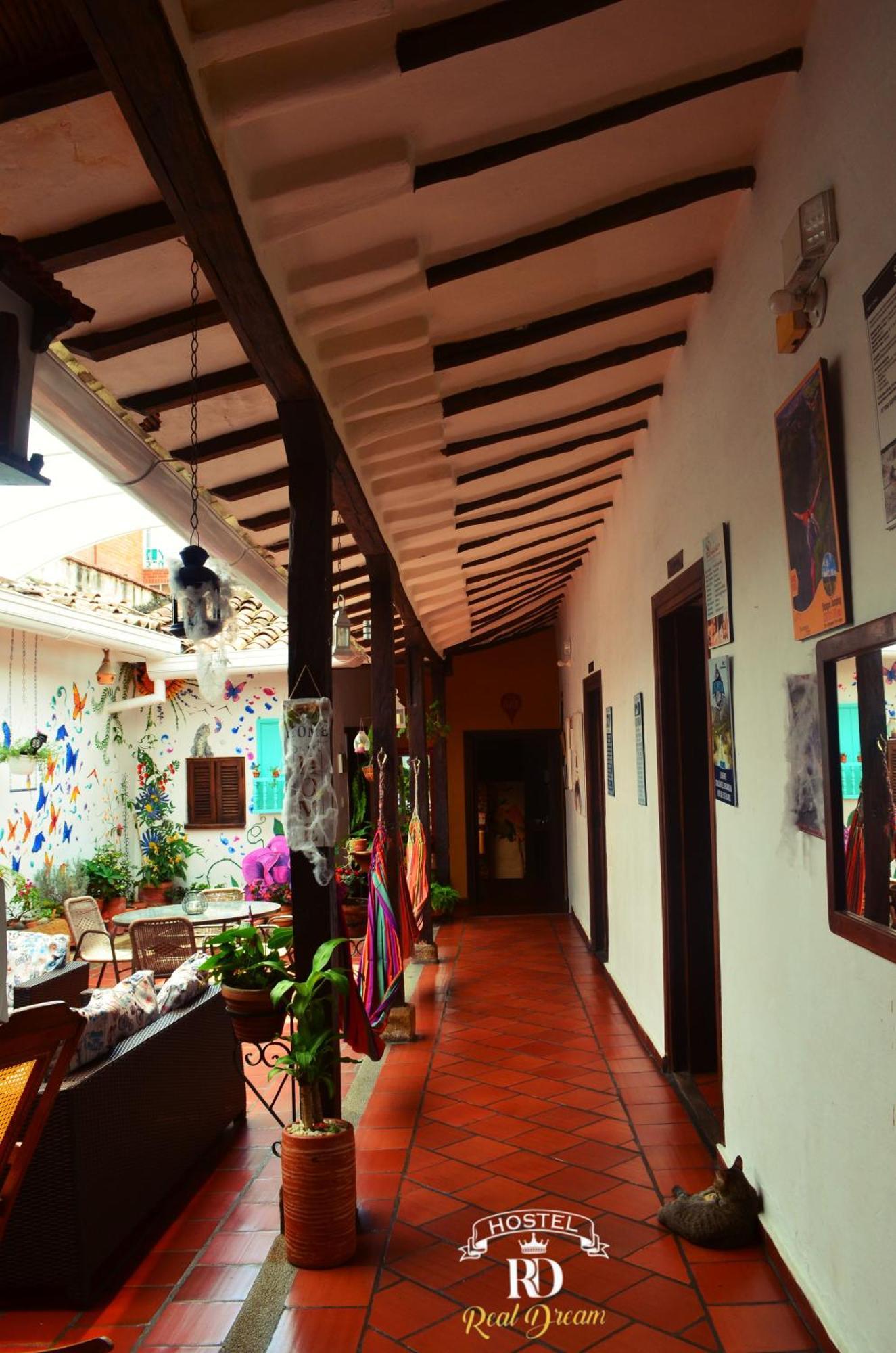 Real Dream Hostel ซานกิล ภายนอก รูปภาพ