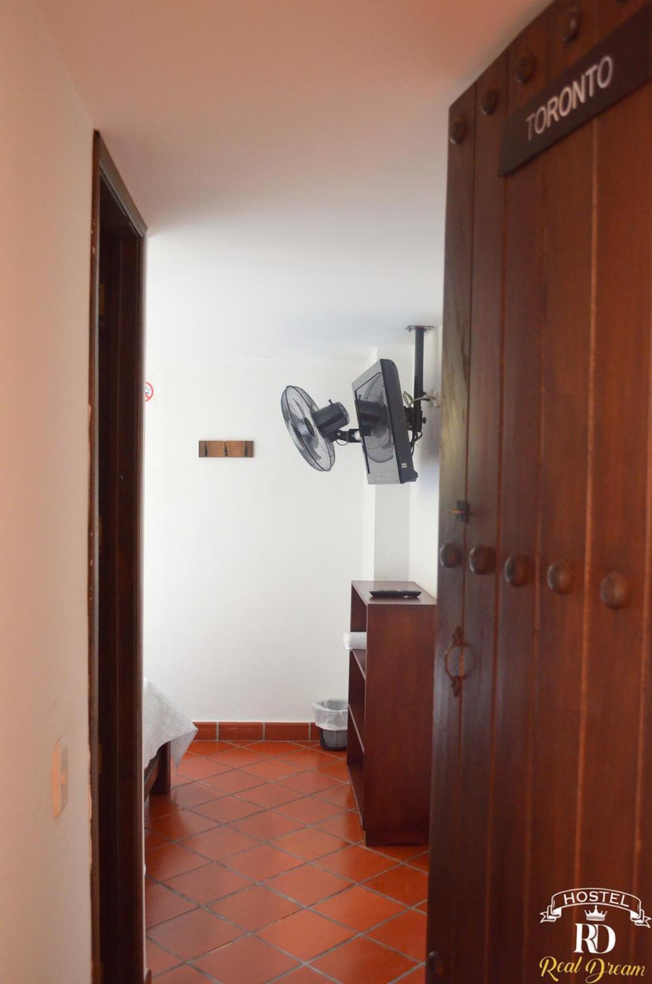 Real Dream Hostel ซานกิล ภายนอก รูปภาพ